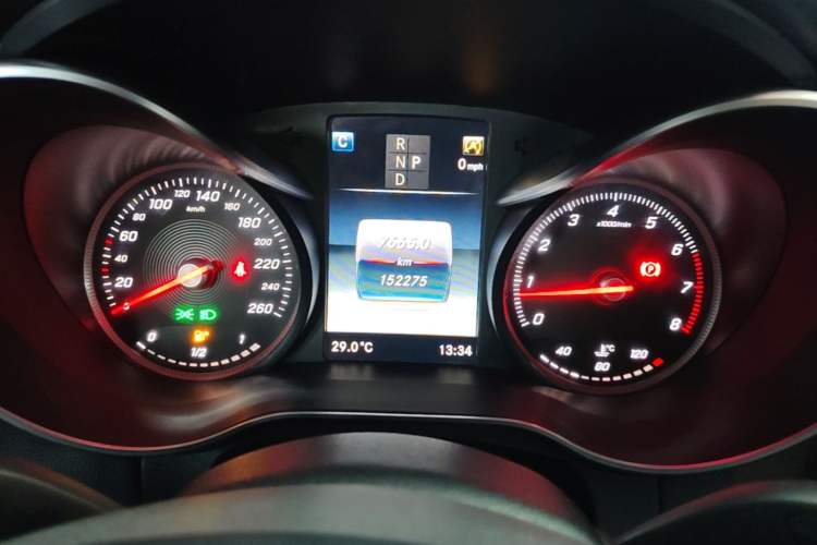 Used Mercedes-Benz C-Class 2018 C 180 L Fashion Edition Sport Version Instrument Cluster
