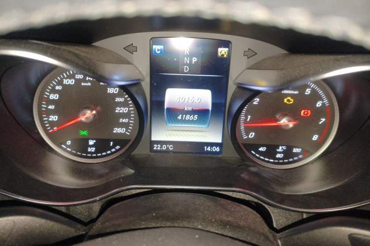 Used Mercedes-Benz C-Class 2018 C 180 L Fashion Edition Sport Version Instrument Cluster