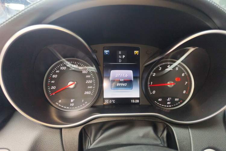 Used Mercedes-Benz C-Class 2018 C 180 L Fashion Edition Sport Version Instrument Cluster