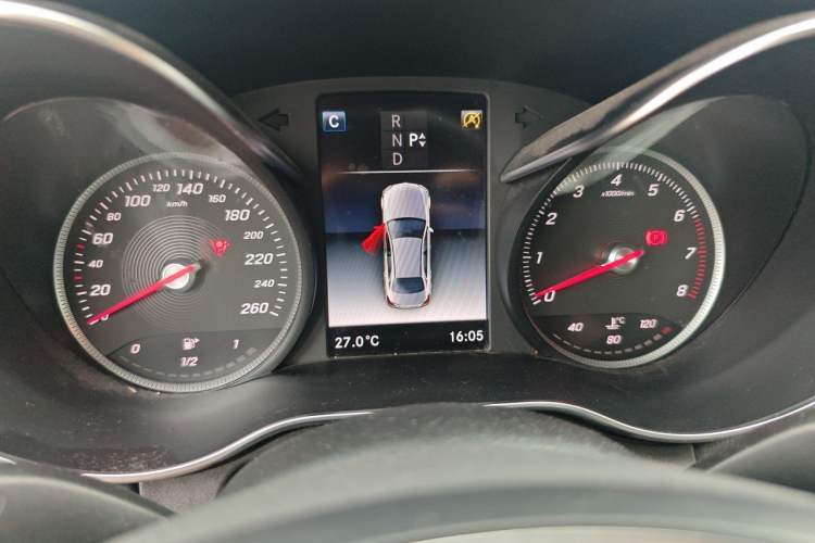 Used Mercedes-Benz C-Class 2018 C 180 L Fashion Edition Sport Version Instrument Cluster