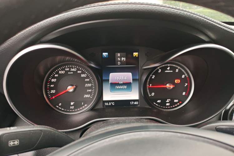 Used Mercedes-Benz C-Class 2018 C 180 L Fashion Edition Sport Version Instrument Cluster