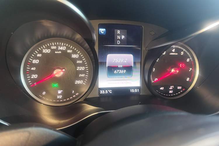 Used Mercedes-Benz C-Class 2018 C 180 L Fashion Edition Sport Version Instrument Cluster