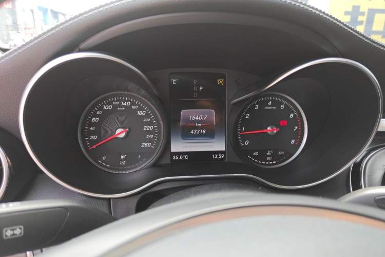 Used Mercedes-Benz C-Class 2018 C 180 L Fashion Edition Sport Version Instrument Cluster