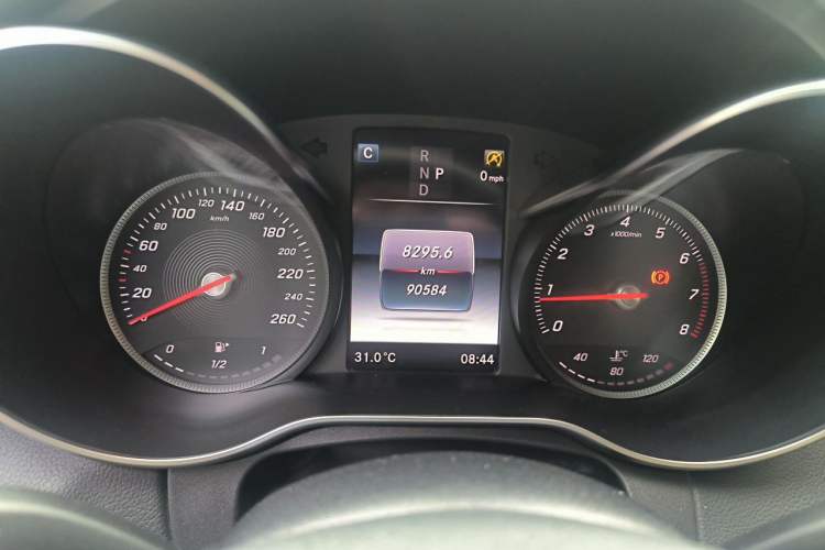 Used Mercedes-Benz C-Class 2018 C 180 L Fashion Edition Sport Version Instrument Cluster