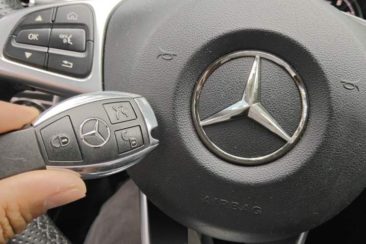 Used Mercedes-Benz C-Class 2018 C 200 Sport Edition Interior 1