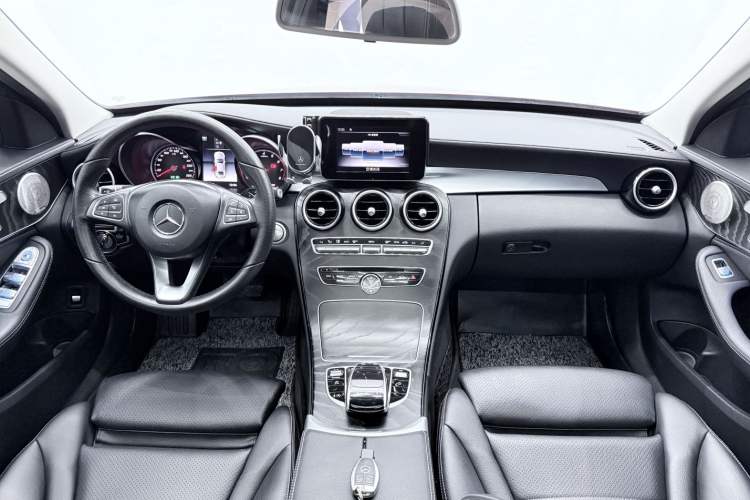 Used Mercedes-Benz C-Class 2018 C 200 L Sport Edition Interior 1