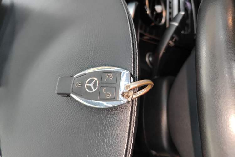 Used Mercedes-Benz C-Class 2018 C 200 L Sport Edition Interior 1
