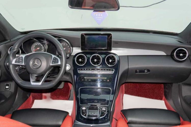 Used Mercedes-Benz C-Class 2018 C 200 Sport Edition Interior 1