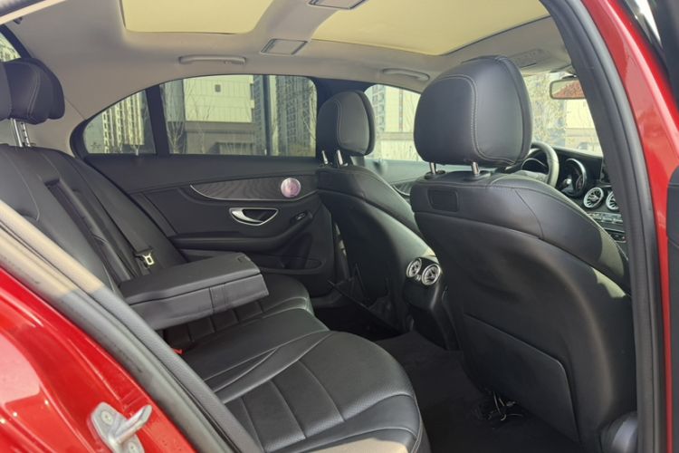 Used Mercedes-Benz C-Class 2018 C 200 L Sport Edition Interior 11