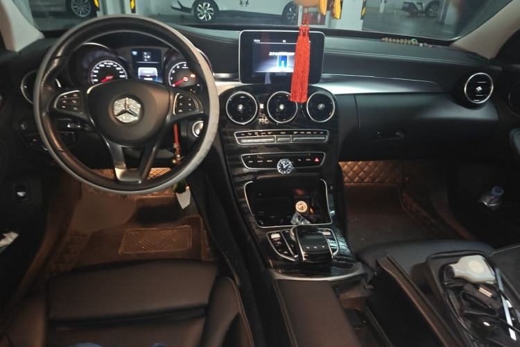 Used Mercedes-Benz C-Class 2018 C 200 L Sport Edition Interior 2