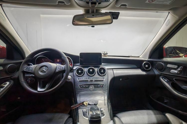 Used Mercedes-Benz C-Class 2018 C 200 L Sport Edition Interior 3