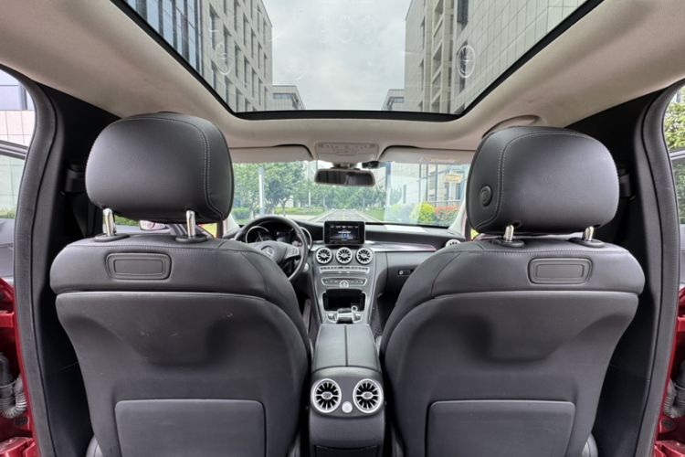 Used Mercedes-Benz C-Class 2018 C 200 L Sport Edition Interior 3