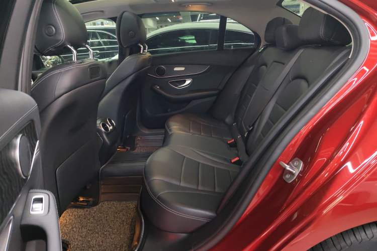 Used Mercedes-Benz C-Class 2018 C 200 L Sport Edition Interior 4