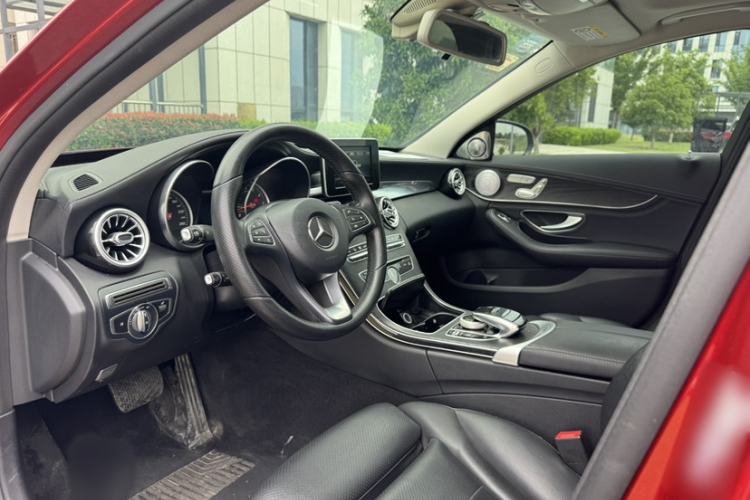 Used Mercedes-Benz C-Class 2018 C 200 L Sport Edition Interior 4