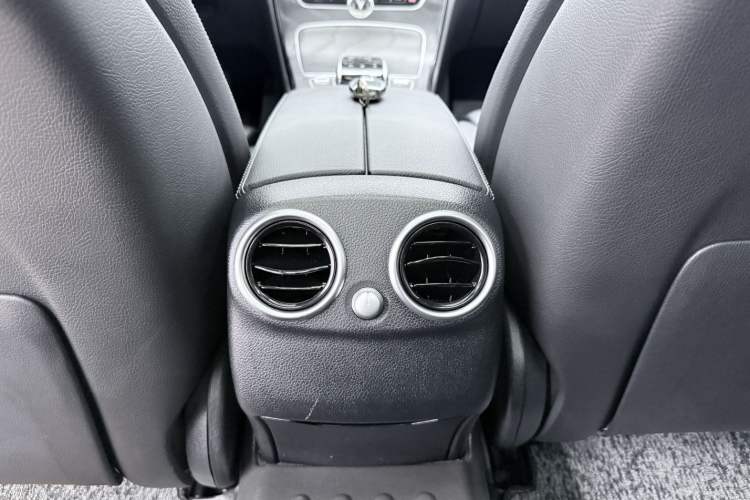 Used Mercedes-Benz C-Class 2018 C 200 L Sport Edition Interior 7