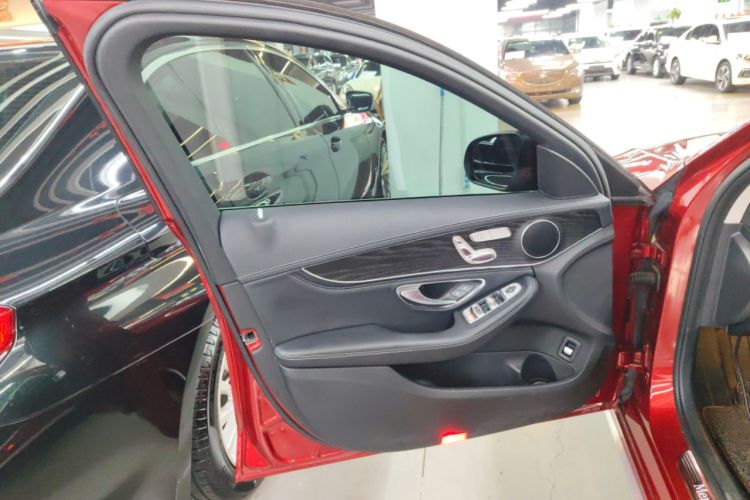 Used Mercedes-Benz C-Class 2018 C 200 L Sport Edition Interior 7