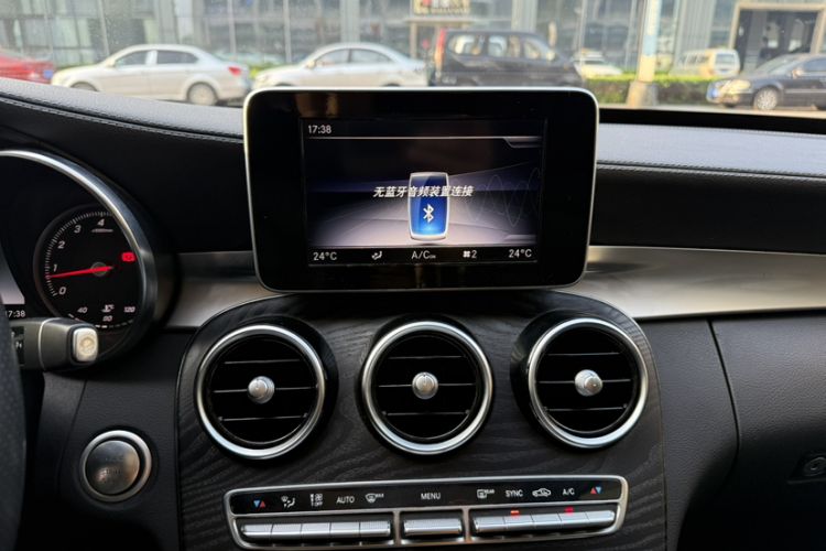 Used Mercedes-Benz C-Class 2018 C 200 L Sport Edition Interior 8