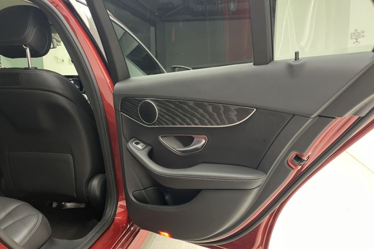 Used Mercedes-Benz C-Class 2018 C 200 Estate Interior 9