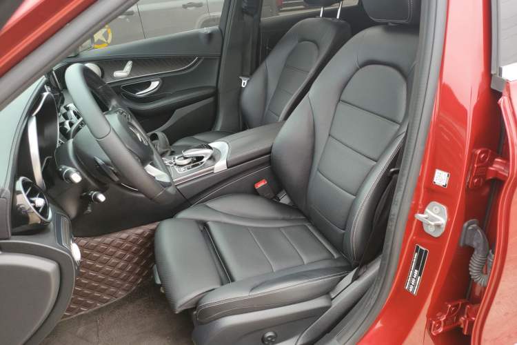 Used Mercedes-Benz C-Class 2018 C 180 L Fashion Edition Sport Version Left Front Seat