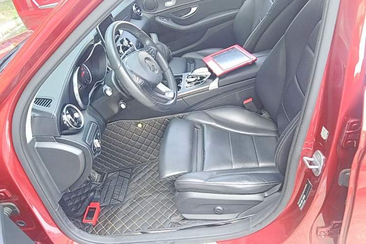 Used Mercedes-Benz C-Class 2018 C 180 L Fashion Edition Sport Version Left Front Seat
