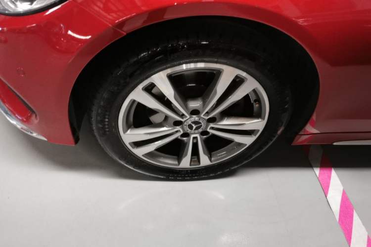 Used Mercedes-Benz C-Class 2018 C 200 L Sport Edition Left Front Wheel Hub