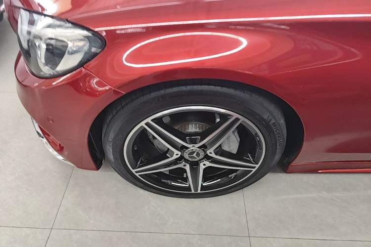 Used Mercedes-Benz C-Class 2018 C 200 Coupe Left Front Wheel Hub