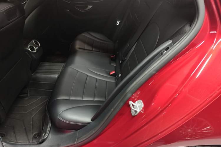 Used Mercedes-Benz C-Class 2018 C 200 Estate Left Rear Seat