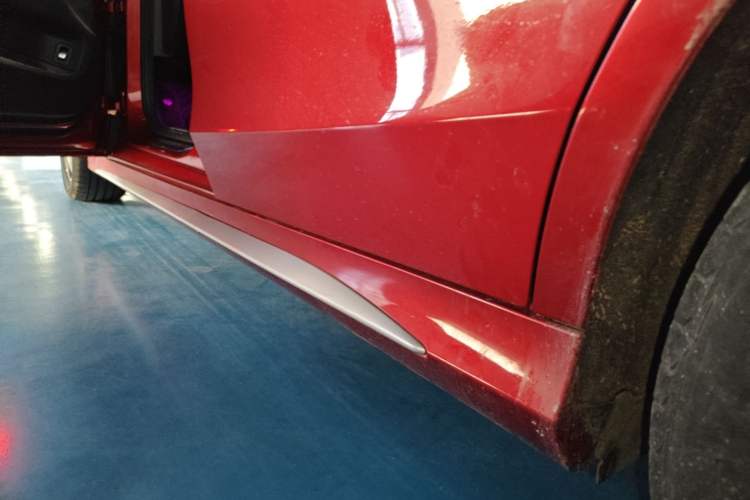 Used Mercedes-Benz C-Class 2018 C 180 L Fashion Edition Sport Version Left Side Sill