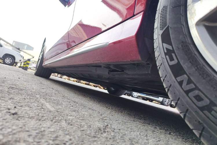Used Mercedes-Benz C-Class 2018 C 200 L Sport Edition Left Side Sill