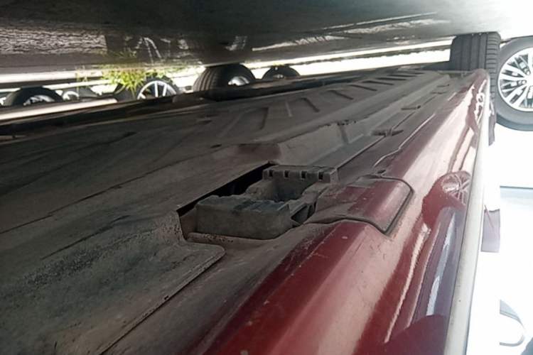 Used Mercedes-Benz C-Class 2018 C 200 L Sport Edition Achievement Special Edition Left Side Sill