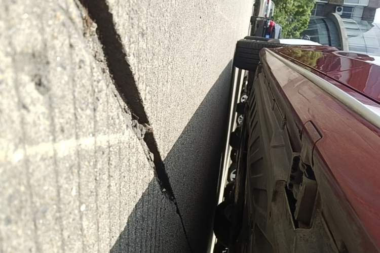 Used Mercedes-Benz C-Class 2018 C 180 L Fashion Edition Sport Version Left Side Sill