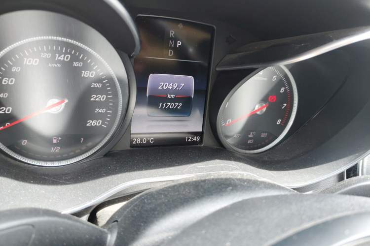 Used Mercedes-Benz C-Class 2018 C 200 L Sport Edition Achievement Special Edition Odometer Close Up