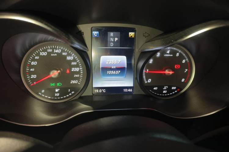 Used Mercedes-Benz C-Class 2018 C 200 Sport Edition Odometer Close Up