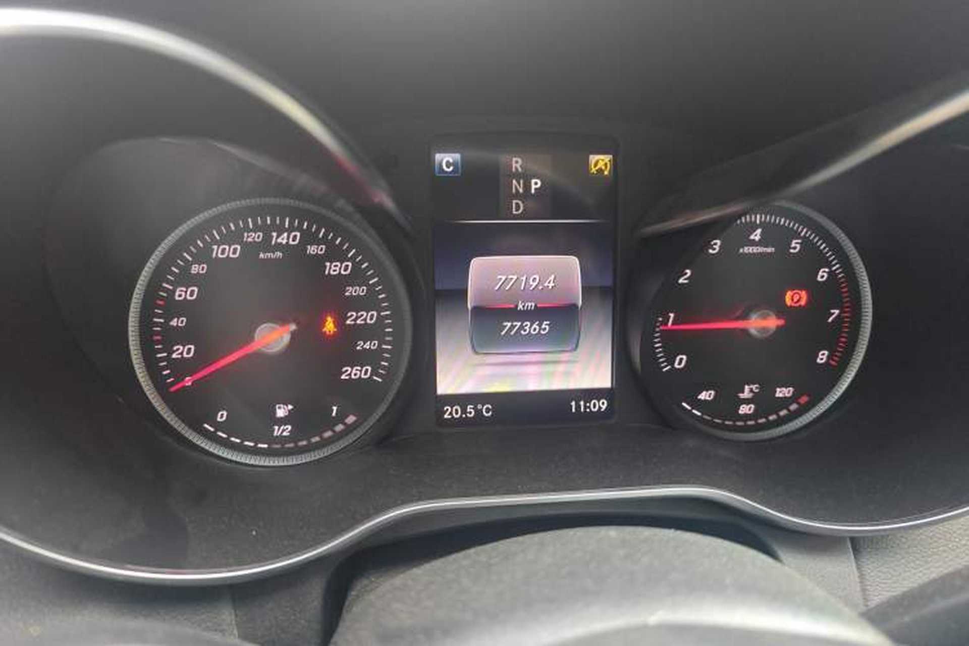 Used Mercedes-Benz C-Class 2018 C 200 L Sport Edition Odometer Close Up