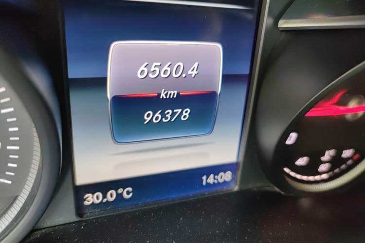 Used Mercedes-Benz C-Class 2018 C 200 L Sport Edition Achievement Special Edition Odometer Close Up