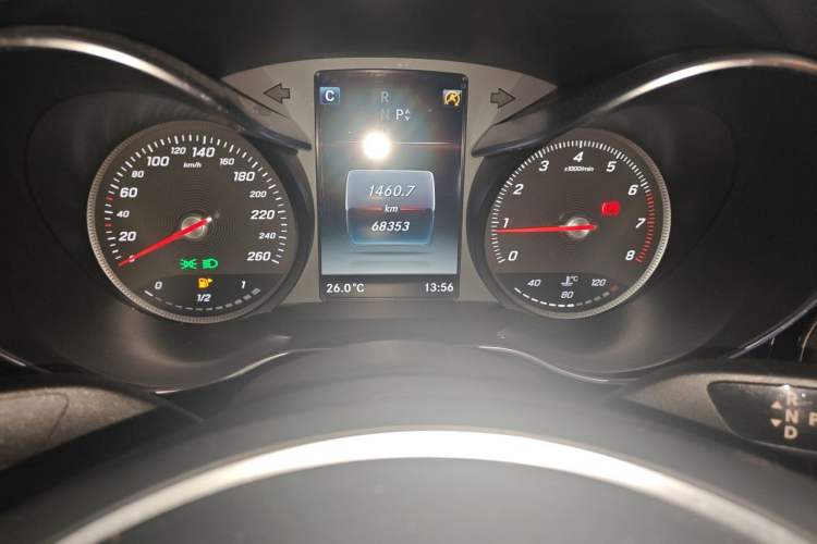 Used Mercedes-Benz C-Class 2018 C 200 L Sport Edition Odometer Close Up
