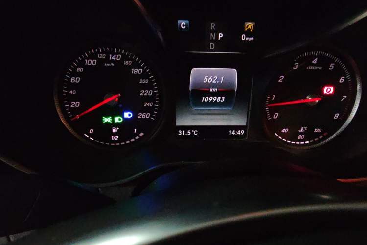 Used Mercedes-Benz C-Class 2018 C 200 Achievement Special Edition Odometer Close Up
