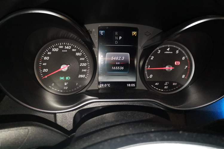 Used Mercedes-Benz C-Class 2018 C 200 L Sport Edition Odometer Close Up