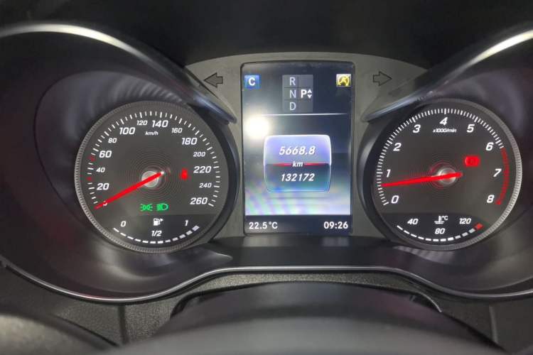 Used Mercedes-Benz C-Class 2018 C 200 L Sport Edition Achievement Special Edition Odometer Close Up