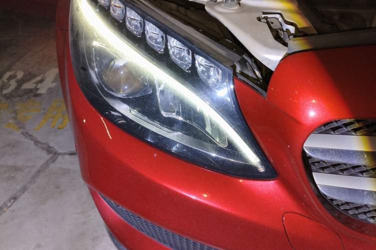 Used Mercedes-Benz C-Class 2018 C 180 L Fashion Edition Sport Version Right Front Headlight