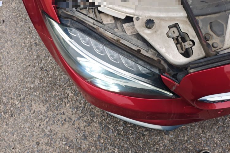Used Mercedes-Benz C-Class 2018 C 180 L Fashion Edition Sport Version Right Front Headlight