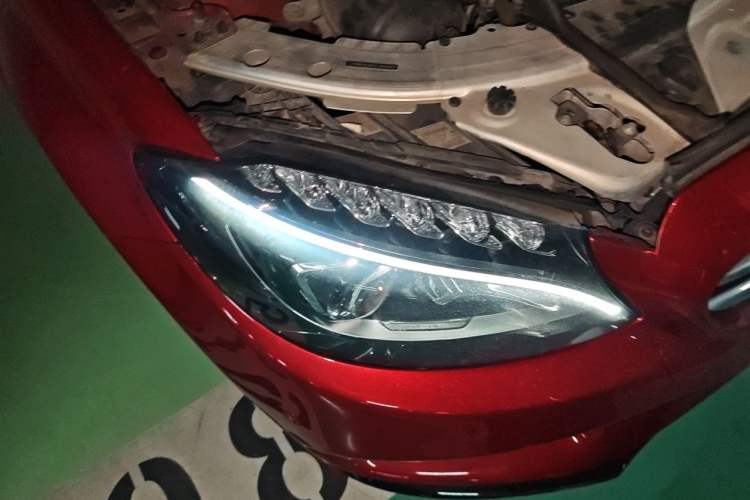 Used Mercedes-Benz C-Class 2018 C 200 Sport Edition Right Front Headlight