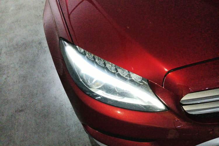 Used Mercedes-Benz C-Class 2018 C 200 L Sport Edition Right Front Headlight