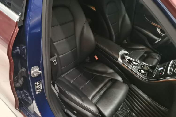 Used Mercedes-Benz C-Class 2018 C 200 L Sport Edition Right Front Seat