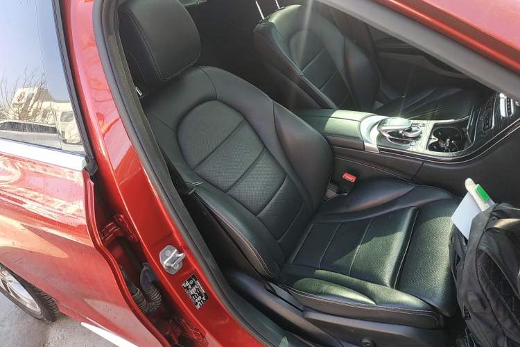Used Mercedes-Benz C-Class 2018 C 180 L Fashion Edition Sport Version Right Front Seat