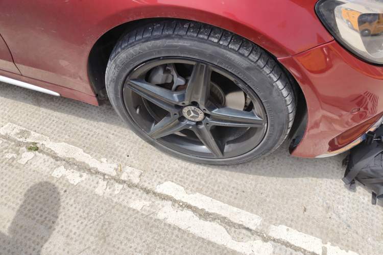 Used Mercedes-Benz C-Class 2018 C 200 L Sport Edition Achievement Special Edition Right Front Wheel Hub