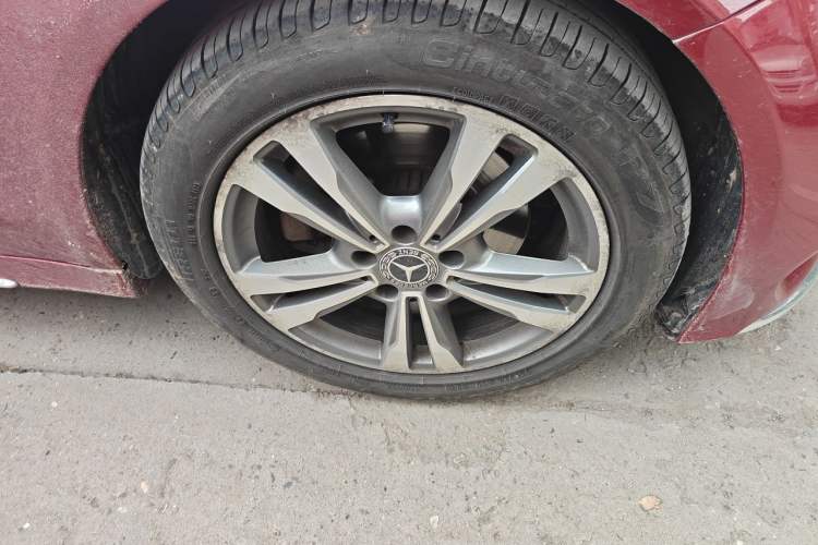 Used Mercedes-Benz C-Class 2018 C 200 L Sport Edition Right Front Wheel Hub