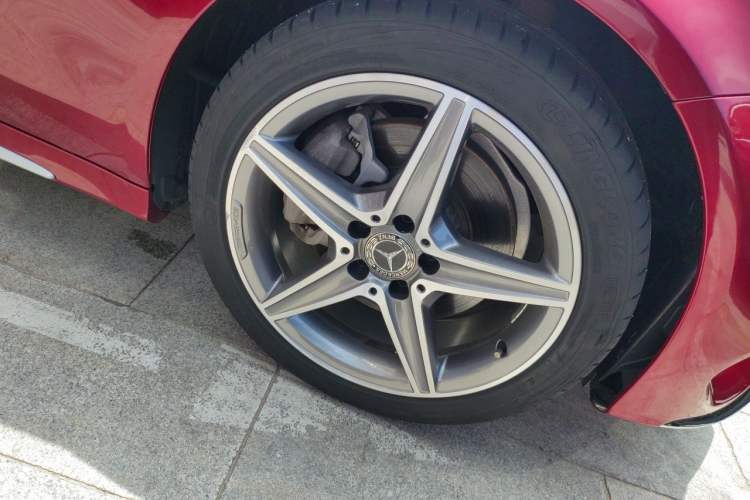 Used Mercedes-Benz C-Class 2018 C 200 L Sport Edition Achievement Special Edition Right Front Wheel Hub