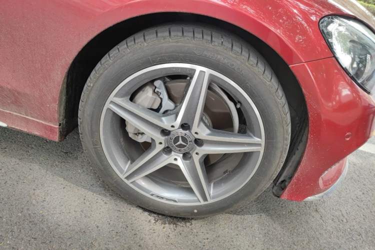 Used Mercedes-Benz C-Class 2018 C 200 L Sport Edition Achievement Special Edition Right Front Wheel Hub
