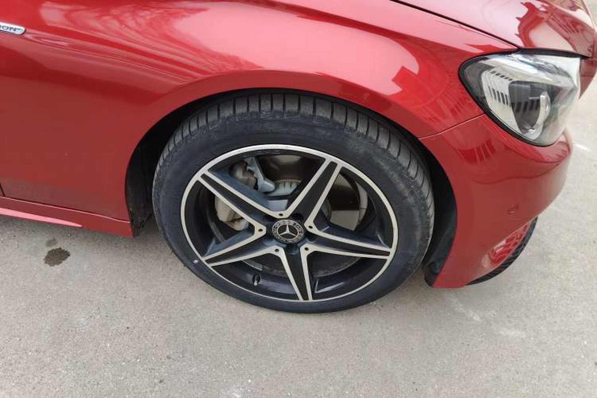 Used Mercedes-Benz C-Class 2018 C 200 Achievement Special Edition Right Front Wheel Hub